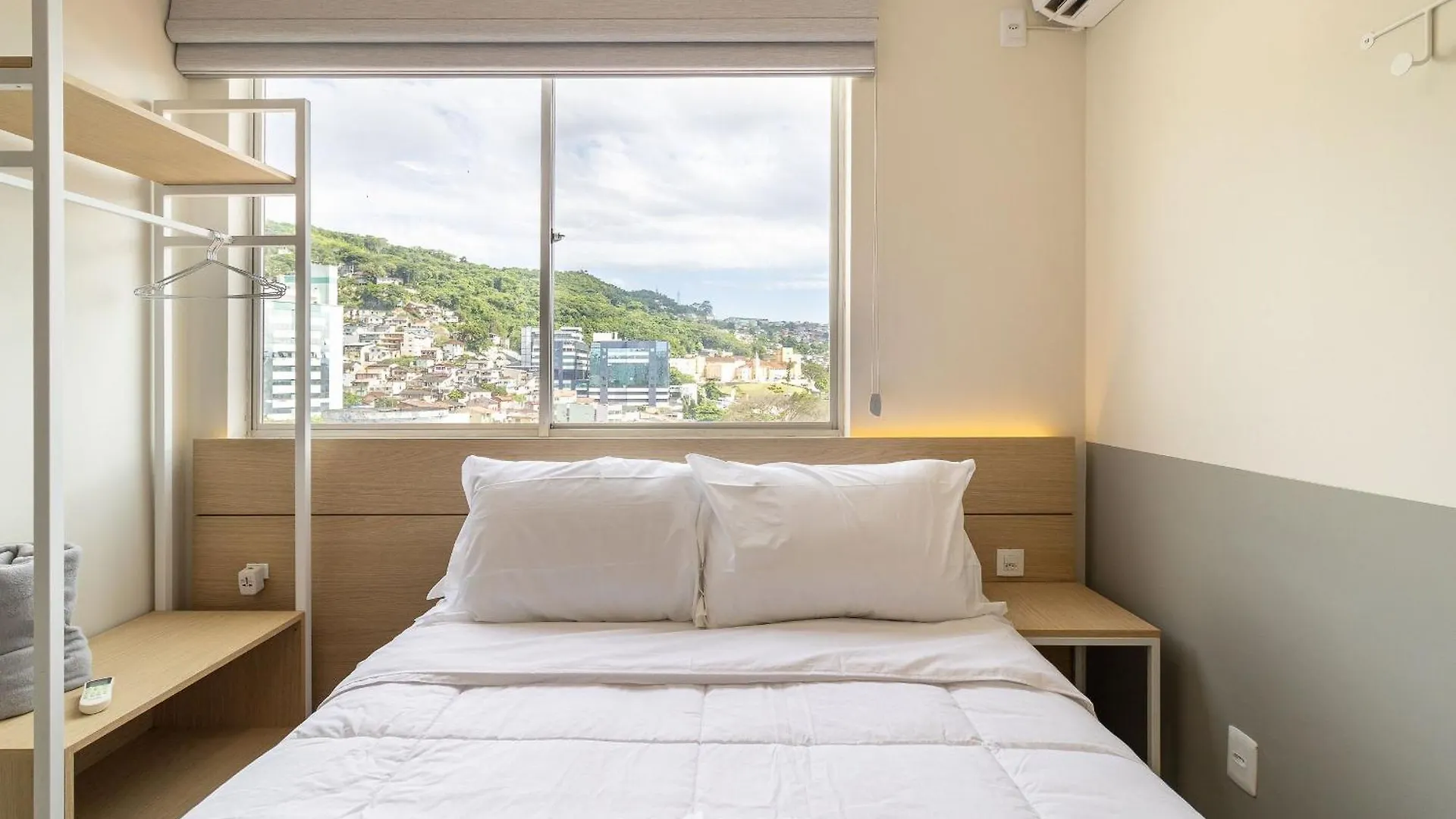 Apto Confortavel Vista Mar Em Floripa Eva704 Florianopolis 0*,  Brazil