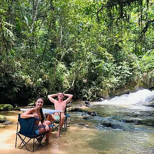 Com Cachoeira No Quintal Gaspar